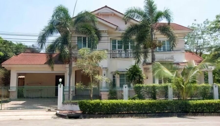 ขาย/เช่า บ้านเดี่ยว 2 ชั้น ในหมู่บ้านชัยพฤกษ์ 1 ติดถนนหลัก ทำเลดี โทร 081-9353-518