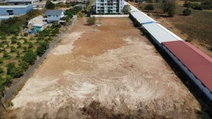 ขายที่ดินสีม่วง 3 ไร่กว่า ทำเลทอง ใจกลางนิคม 304 ขายที่ดินปราจีนบุรี ใกล้ฉะเชิงเทรา ใกล้กรุงเทพฯ ต.ท่าตูม อ.ศรีมหาโพธิ์ จ.ปราจีนบุรี ถมเรียบร้อย พร้อมใช้งาน พื้นที่สีม่วงทั้งหมด เหมาะอยู่อาศัย ทำบ้านจัดสรร บ้านเช่า ,โรงงาน หรือ ธุรกิจหลาก หลาย ทำโรงงาน คลังสินค้า คอนโด อพาร์ทเมนท์ ร้านอาหาร หรือ ซือเก็บไว้เก็งกำไร