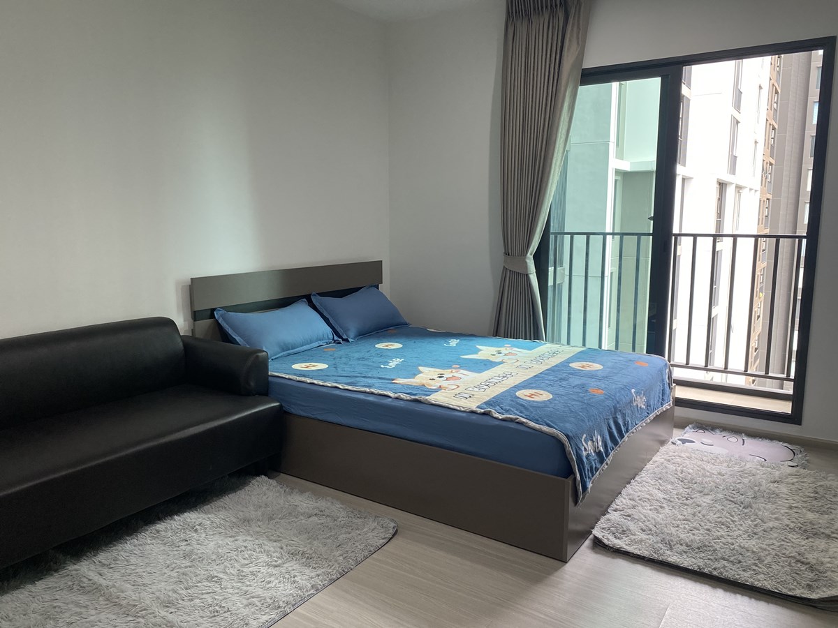 ให้เช่าคอนโด เดอะ พาร์คแลนด์ เพชรเกษม 56 อยู่ชั้น 18 ตึกA วิวสระว่ายน้ำ ติดรถไฟฟ้า MRT ภาษีเจริญ โทร 081-1081206