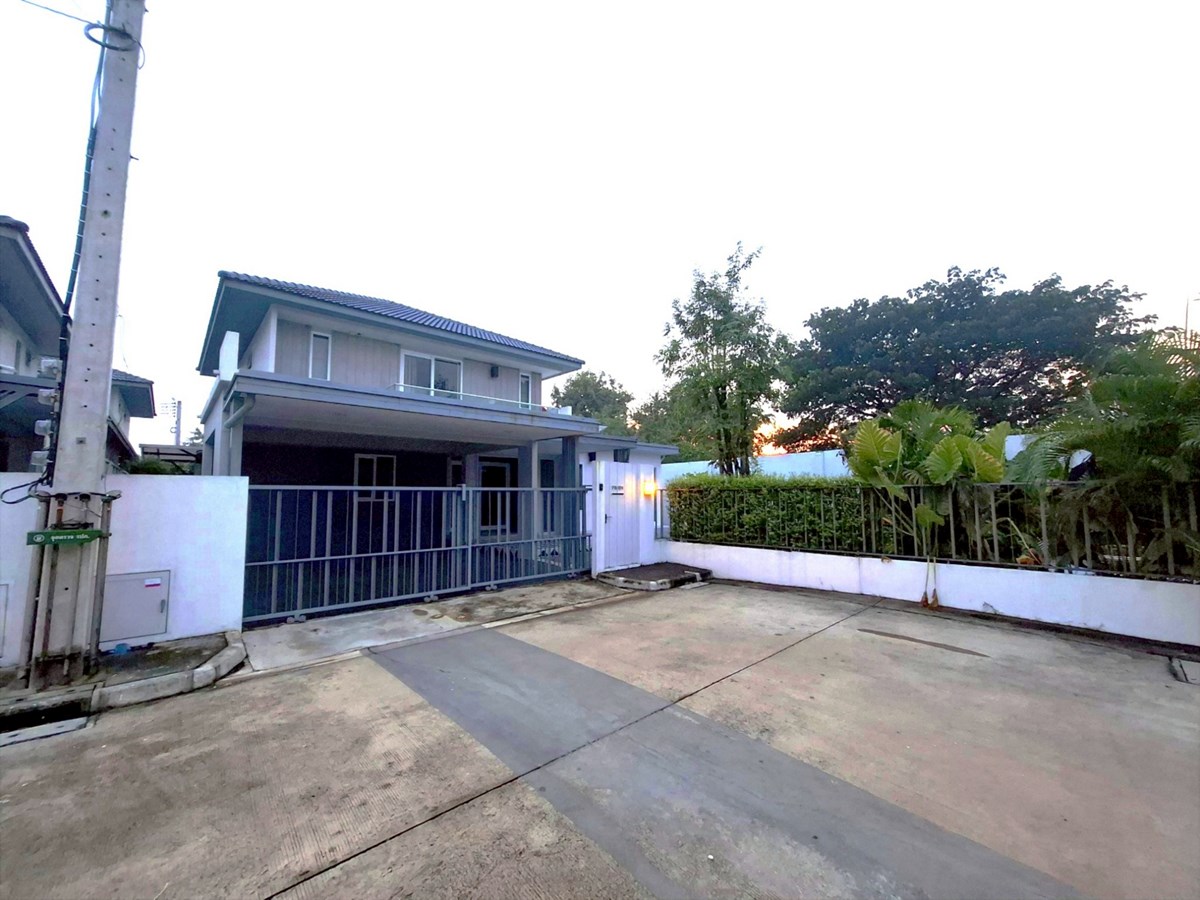 เจ้าของขายเอง บ้านเดี่ยว 2 ชั้น โครงการ มัณฑนา เพชรเกษม – สาย 4 (หลังมุม) โทร.084-1416555