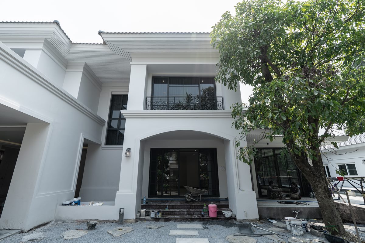 ขายบ้านเดี่ยว ลัดดารมย์ อิลิแกนซ์ ราชพฤกษ์ ทำใหม่ทั้งหลัง ตกแต่งสไตล์ยุโรป โทร 0944836998
