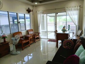 บ้านเดี่ยว ขาย ถูกกว่าโครงการใกล้เคียง ใกล้เมืองเชียงใหม่ ใกล้เมืองเชียงใหม่ บ้านใหม่สร้างเสร็จพร้อมอยู่สารภี ใกล้สนามบินเพียง15-20นาที